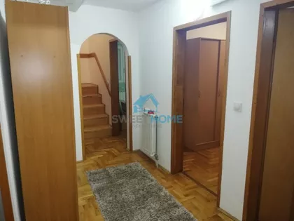 Jovana Popovića | 4zida.rs