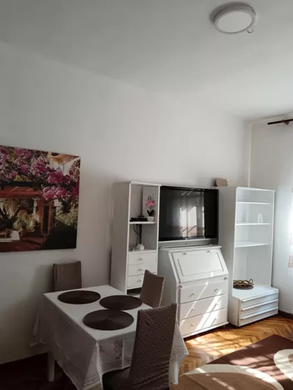Hadži-Prodanova | 4zida.rs