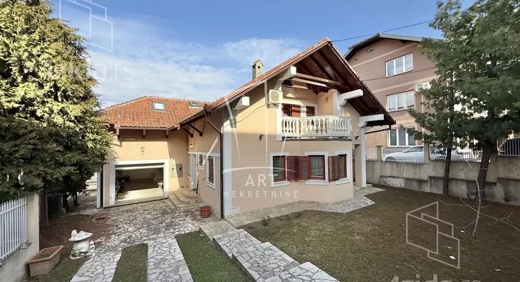 2-etažna kuća | 4zida