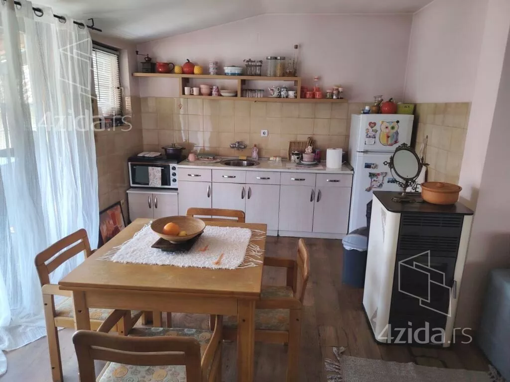 3-etažna kuća | 4zida