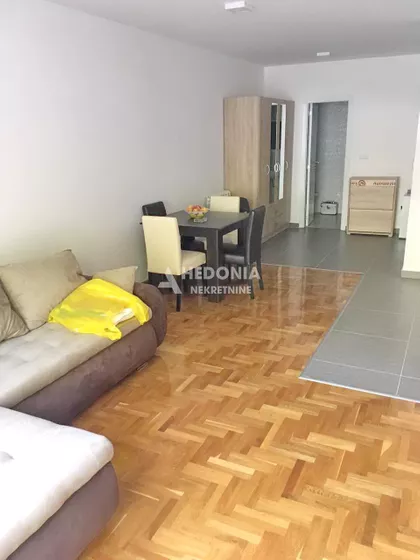 Jovanke Radaković | 4zida.rs