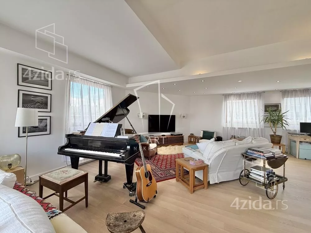 Četvoroiposoban stan | 4zida