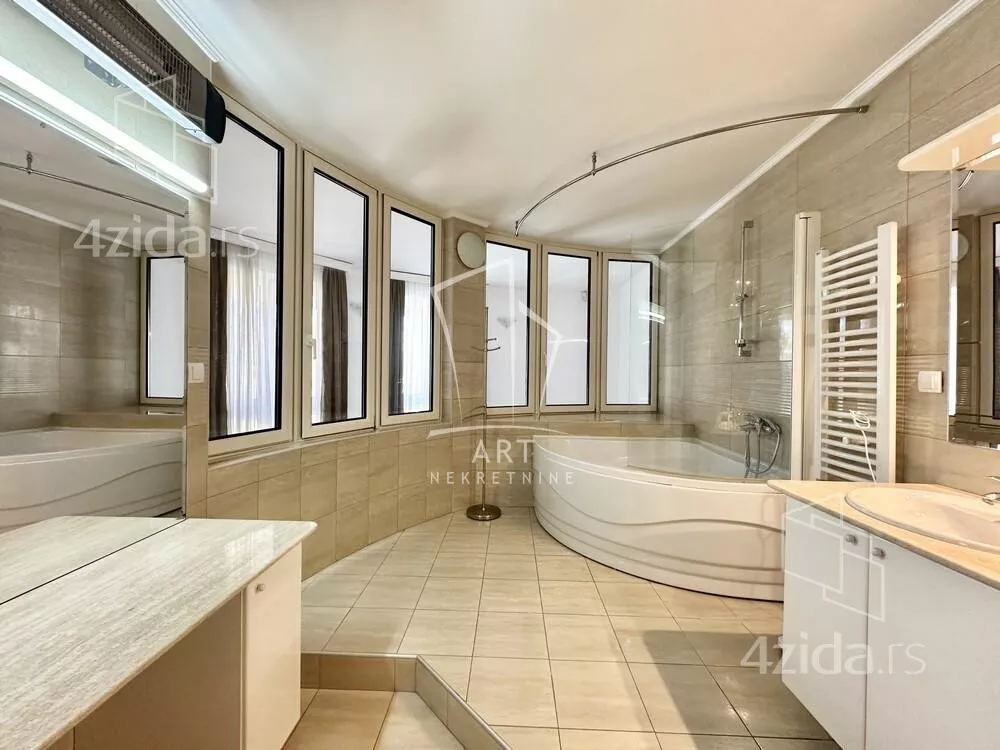 4-etažna kuća | 4zida