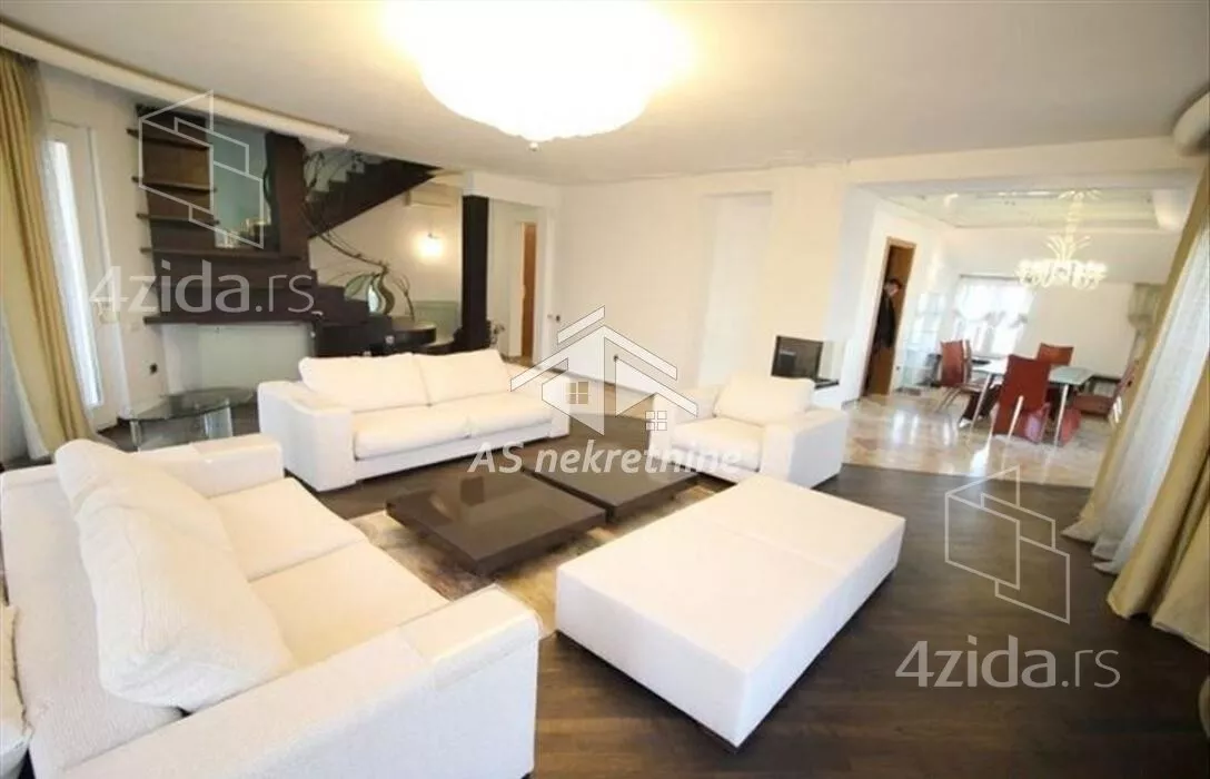 Četvoroiposoban stan | 4zida