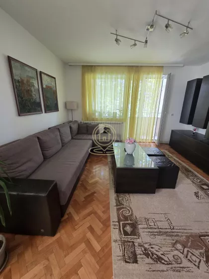 Čair | 4zida.rs