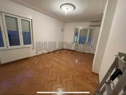 Obrenovićeva | 4zida.rs