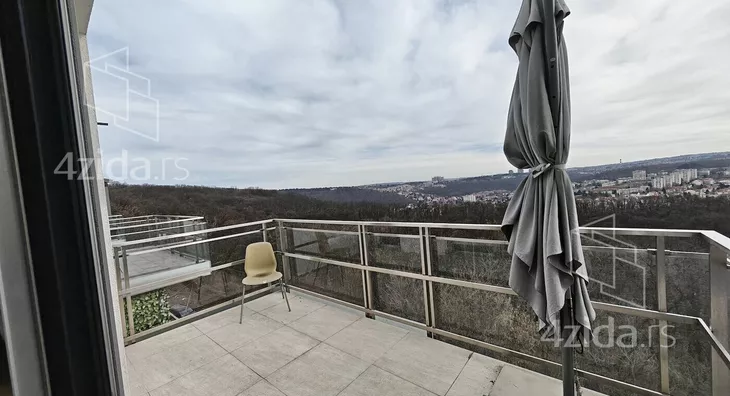 Četvoroiposoban stan | 4zida