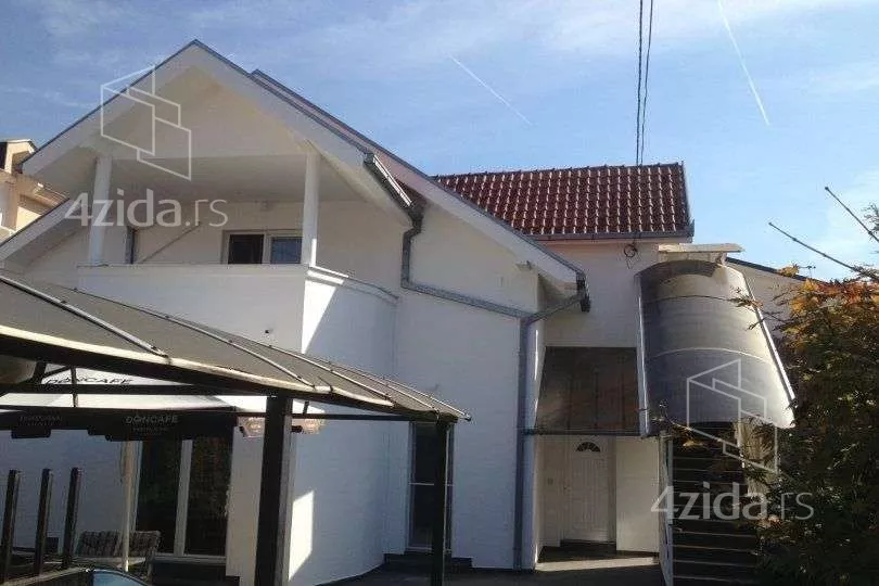 3-etažna kuća | 4zida