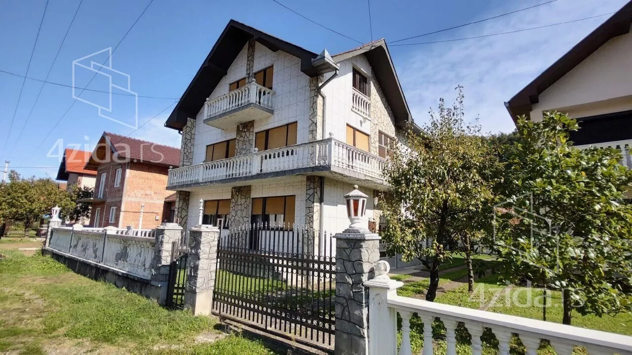 3-etažna kuća | 4zida