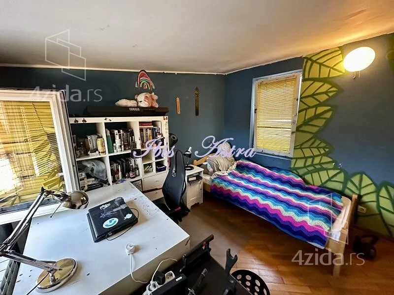 Petosoban stan | 4zida