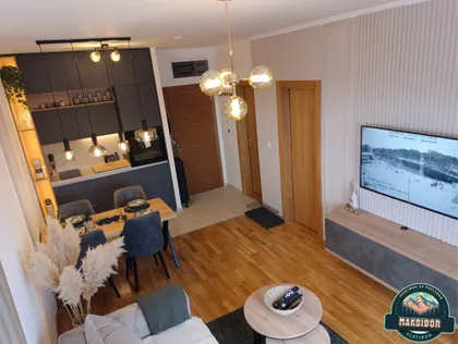 Andrije Jevremovića 117 | 4zida.rs