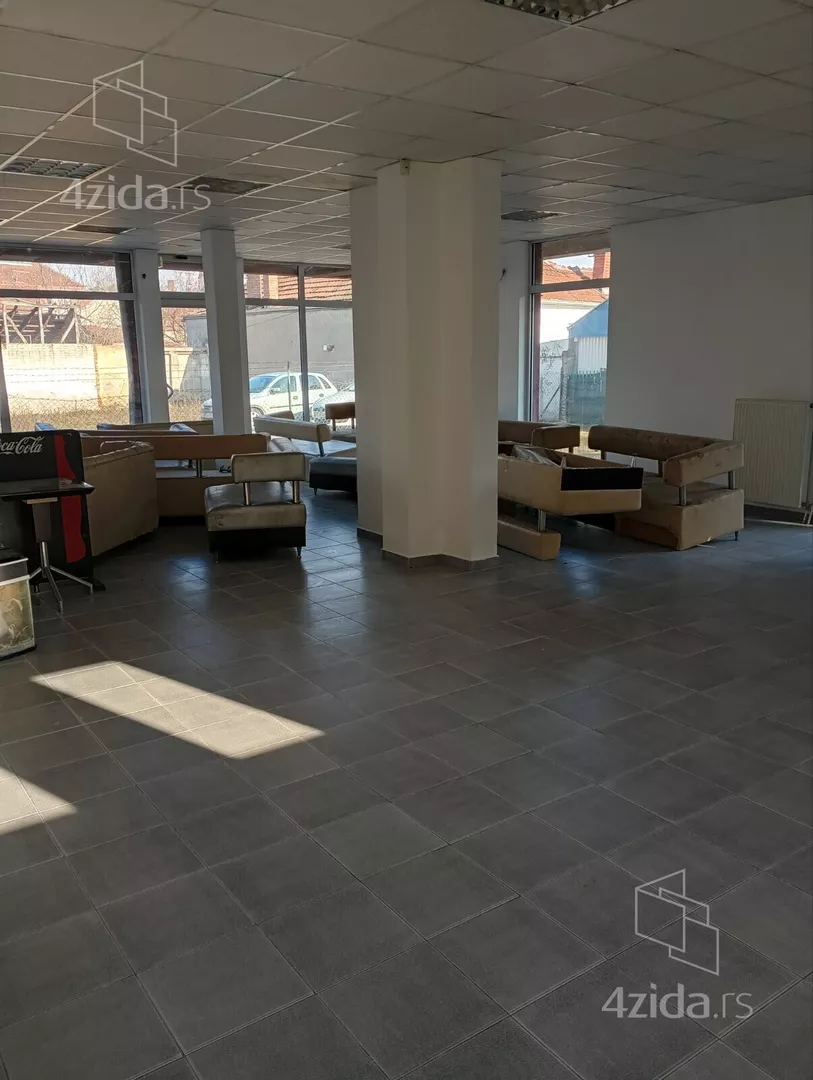 Poslovni prostor | 4zida