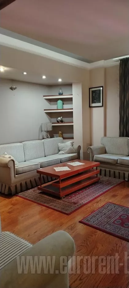 TRG REPUBLIKE | 4zida.rs