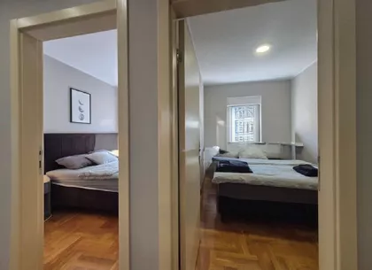 Vukov Spomenik | 4zida.rs