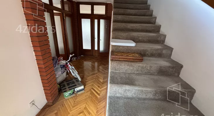 3-etažna kuća | 4zida