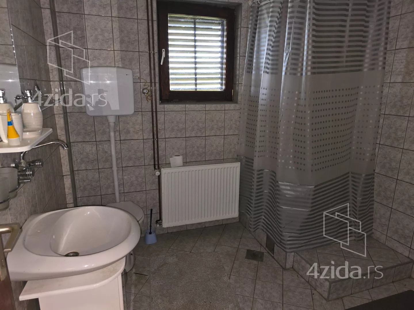 3-etažna kuća | 4zida