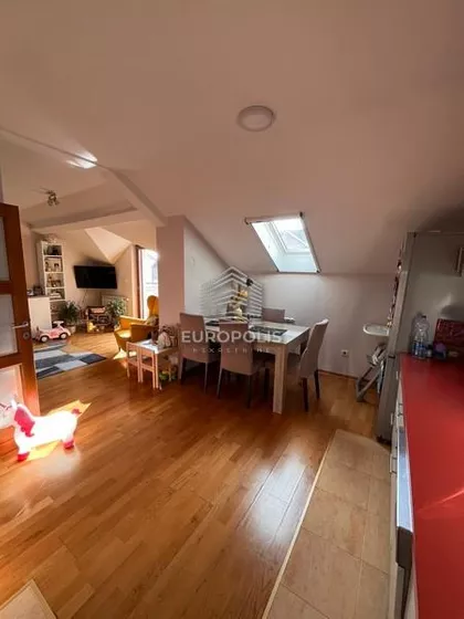 Stolarska | 4zida.rs