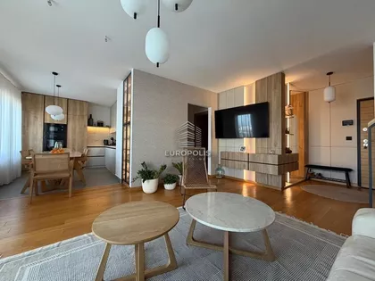 Cara Dušana | 4zida.rs