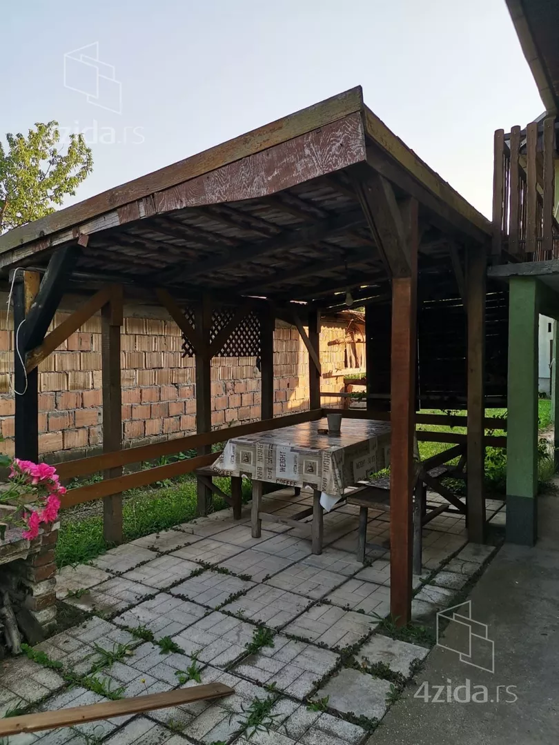 3-etažna kuća | 4zida