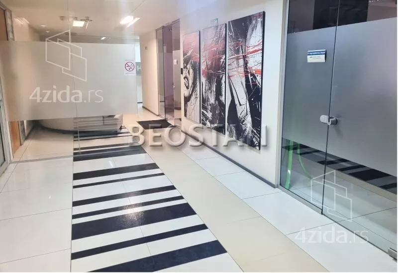 Lokal | 4zida