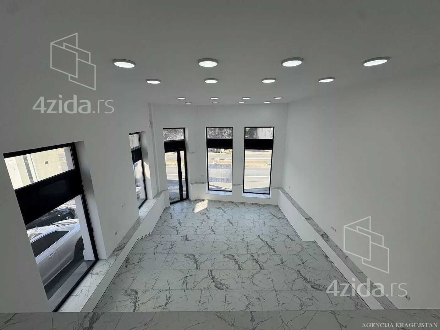 Lokal | 4zida