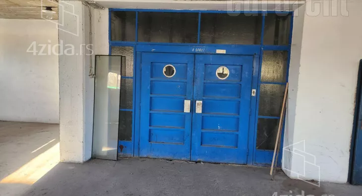 Poslovni prostor | 4zida