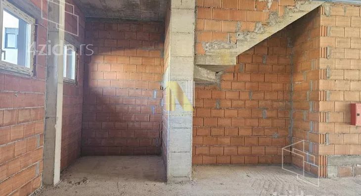 Lokal | 4zida