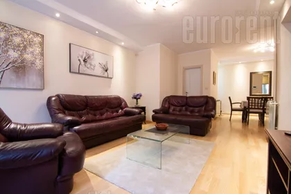 BEŽANIJSKA KOSA 1 | 4zida.rs