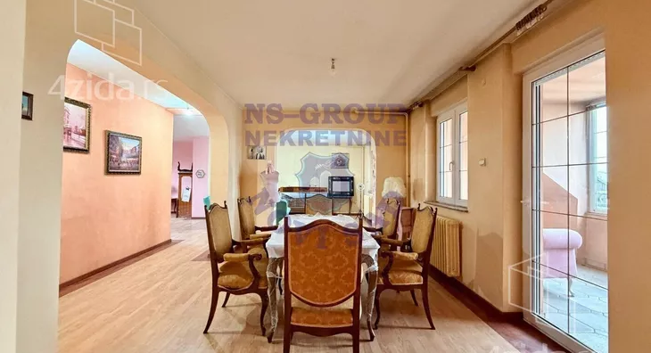 Petosoban stan | 4zida