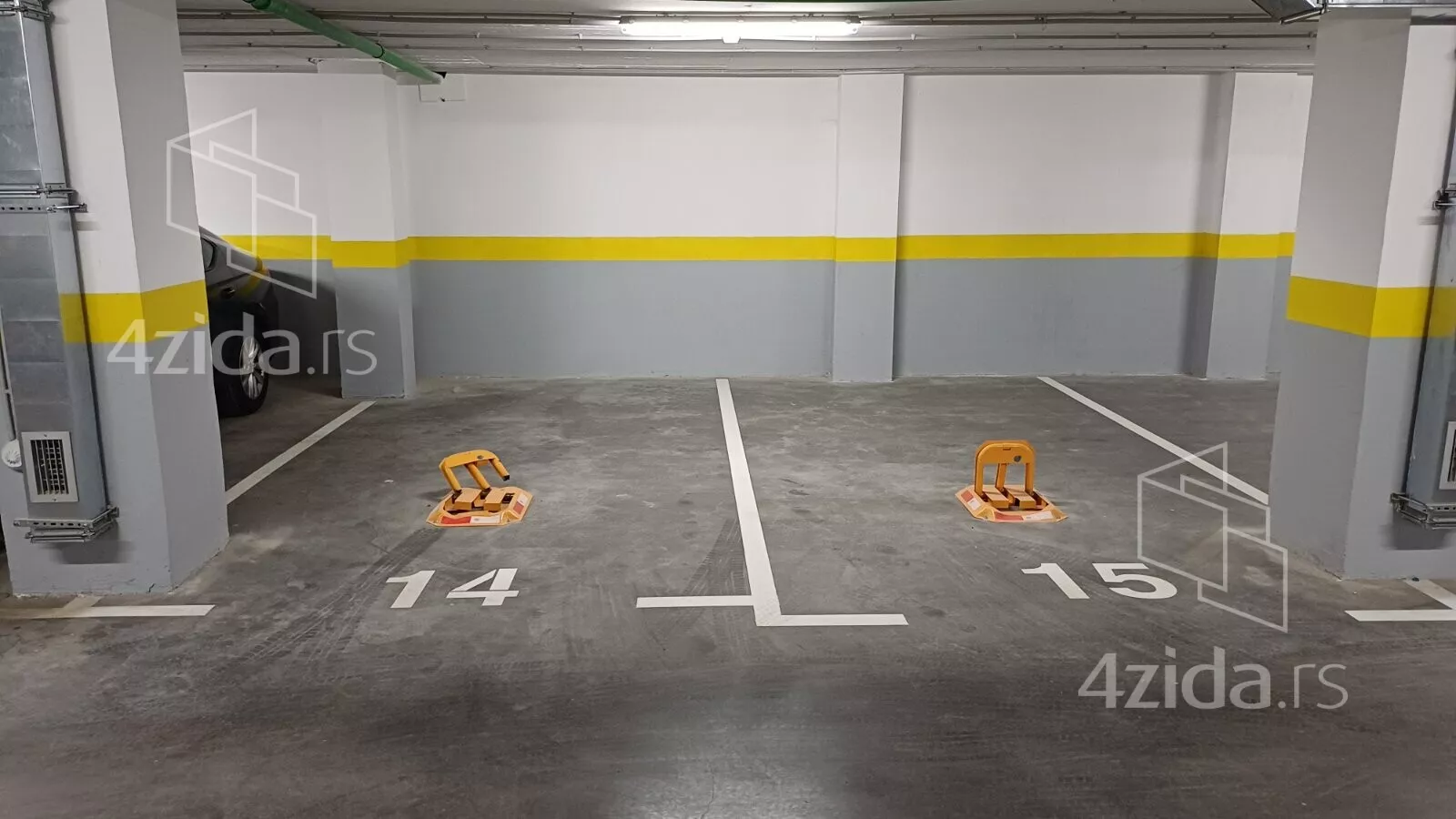 Garaža | 4zida