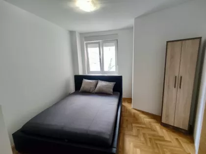 Teodora Pavlovića 36 | 4zida.rs