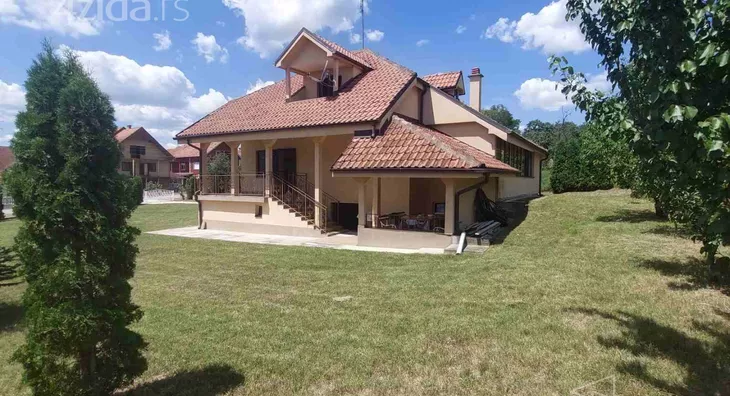 3-etažna kuća | 4zida