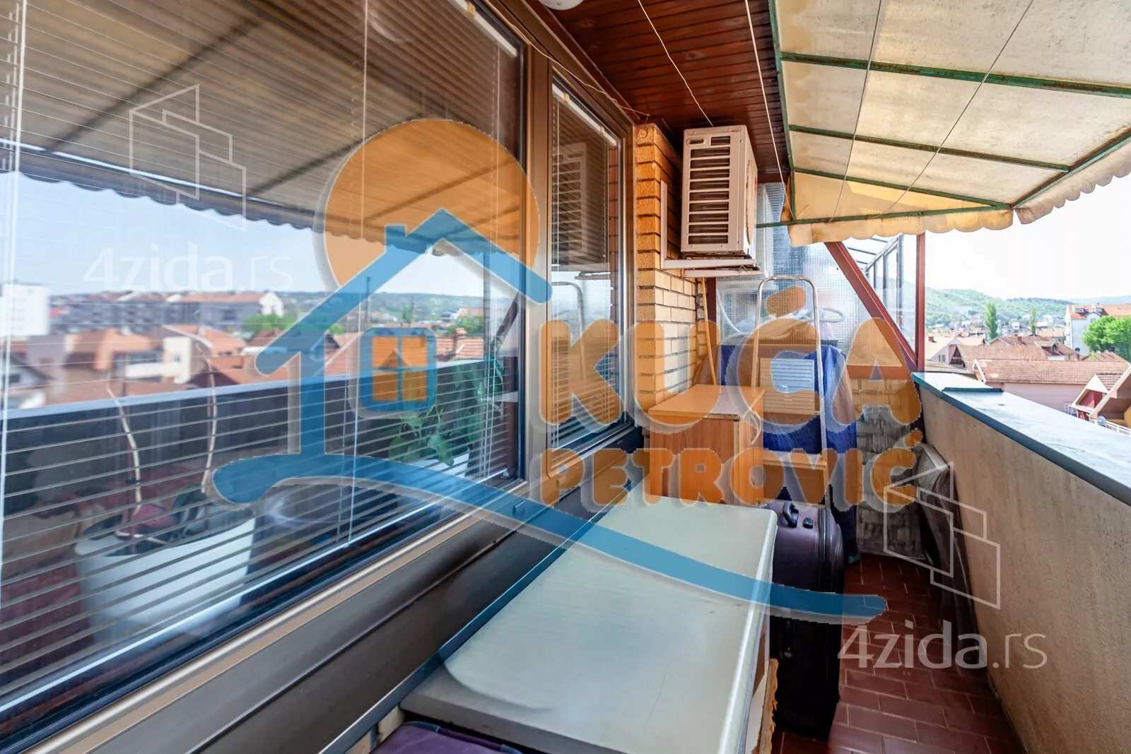 Dvoiposoban stan | 4zida