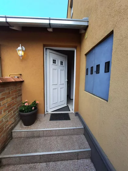 Adi Endrea 30 | 4zida.rs