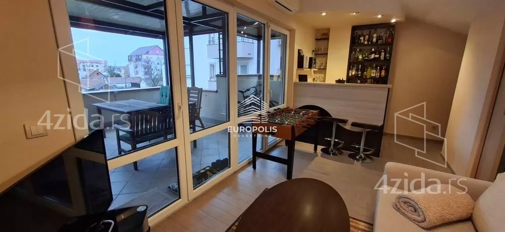 4-etažna kuća | 4zida