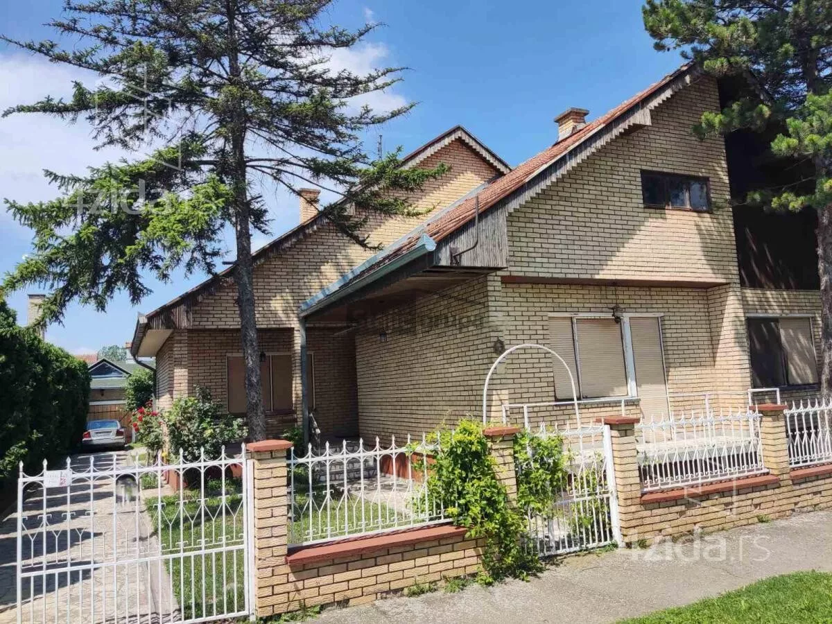 Kuća | 4zida