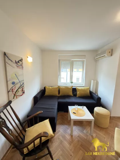 GOGOLJEVA | 4zida.rs