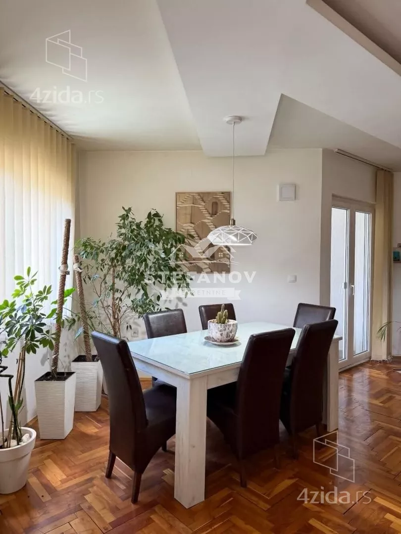 Kuća | 4zida