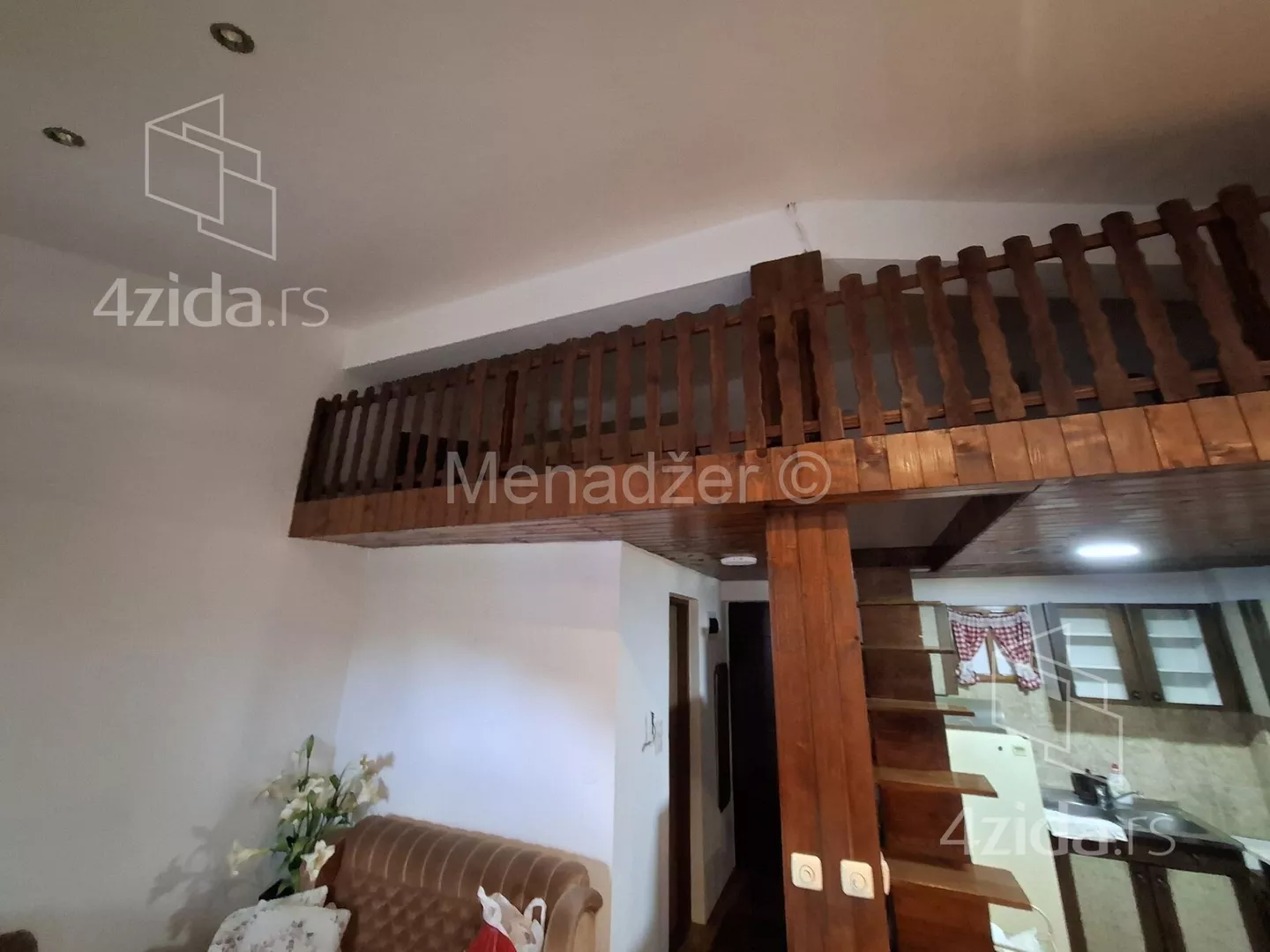 Jednoiposoban stan | 4zida