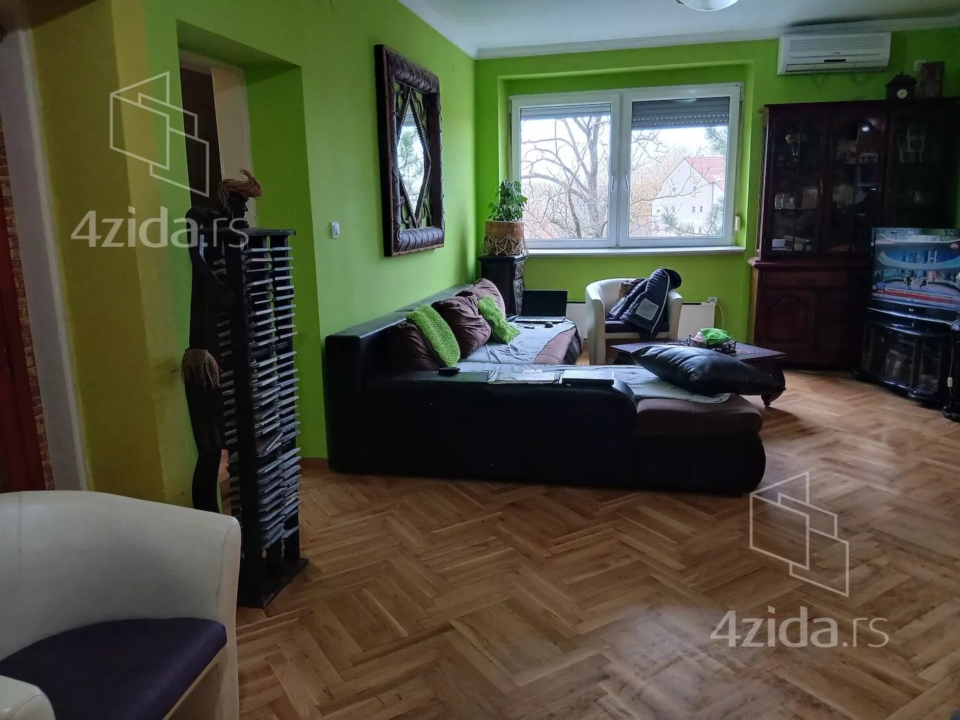 Dvoiposoban stan | 4zida