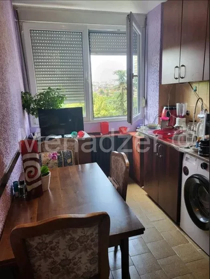 Ustanička | 4zida.rs