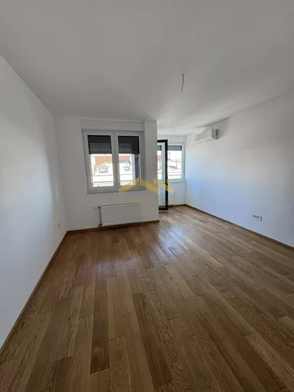 Bulevar Oslobođenja | 4zida.rs