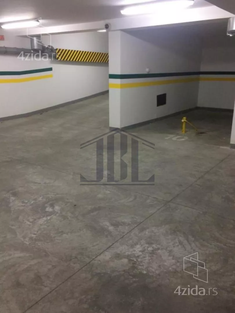 Garaža/Parking | 4zida