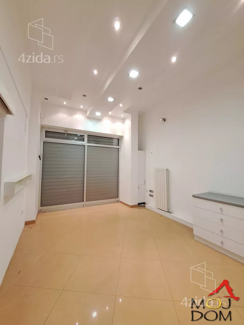 Garaža | 4zida