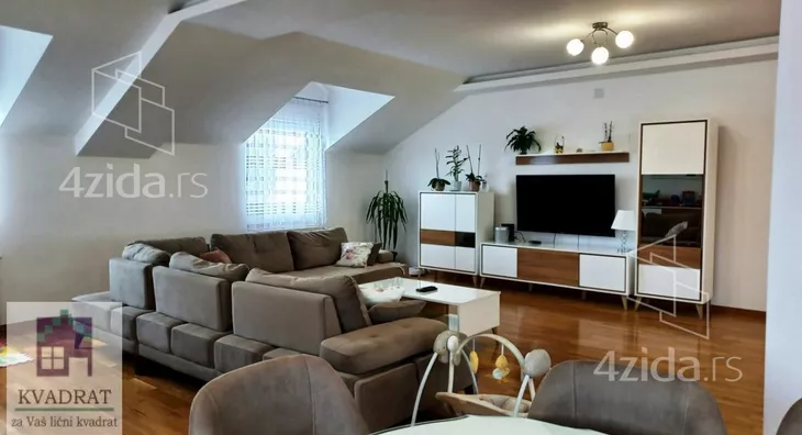 Petosoban stan | 4zida