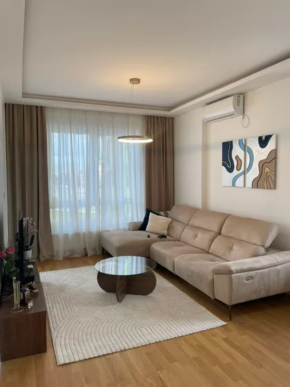 Bulevar Jovana Dučića 77 | 4zida.rs
