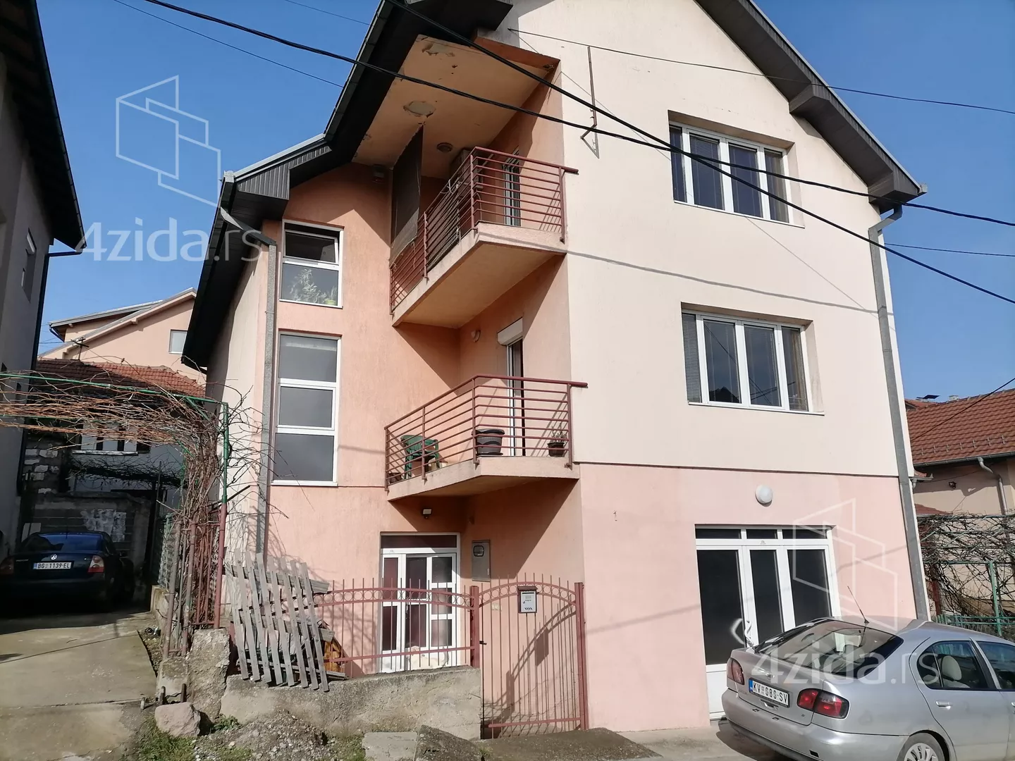 3-etažna kuća | 4zida