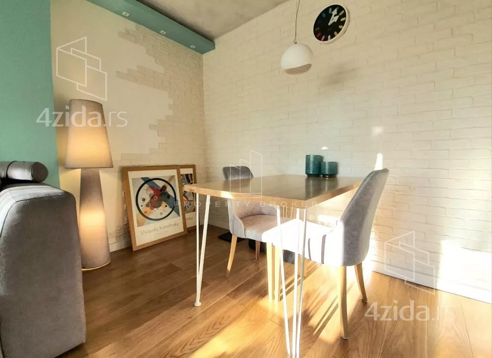 Dvoiposoban stan | 4zida