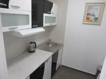 Ustanička | 4zida.rs