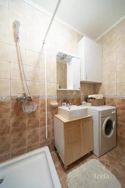 Продается 2-х этажный дом, Svetozara Miletića 3, 89.000€, 90m² — фото